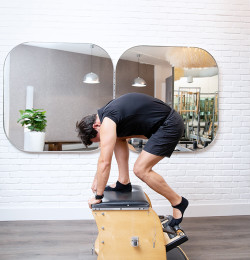 Equipment: Wunda Chair - Exercise: Mountain Climber